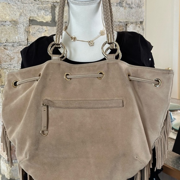 Bebe Cream Bags with Spacious Interior and Stylish Design - Picture 4 of 7